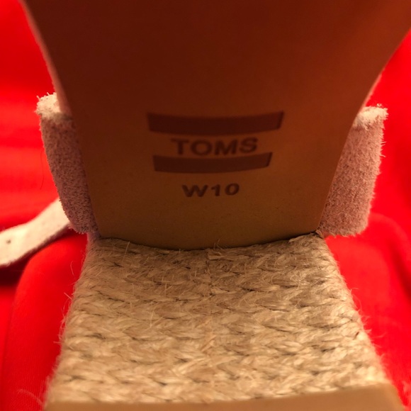 Toms Suede Rosa Sandal - Picture 7 of 8